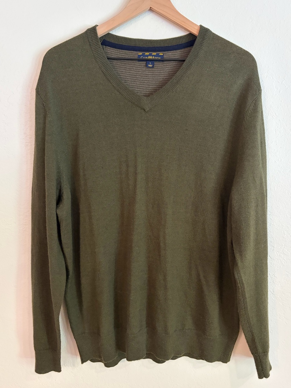 Club Room Olive Green Merino V-Neck Men's Sweater Size L